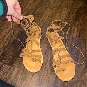 Brown lace-up American Eagle Sandals